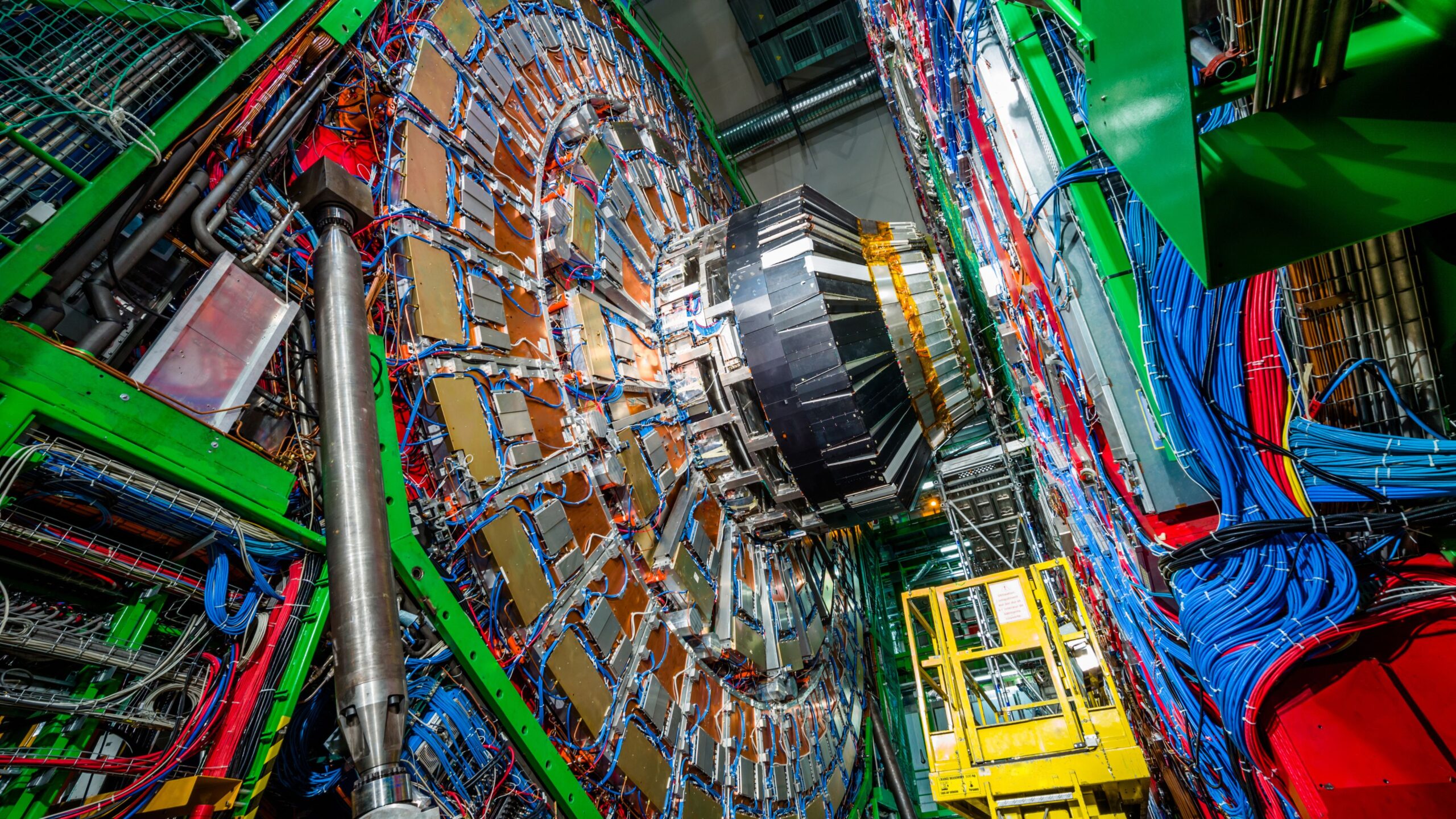 Associative image. CERN experiment detector (CC 0)